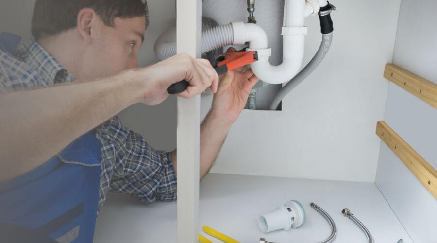 Expert burst pipe repair services in Cedar Grove, WV